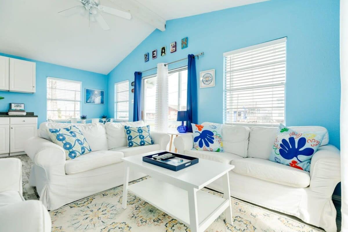 Fun In The Sun! Cozy Beach Pad, Gulf Views And Easy Access To The Sand! Surfside Beach Exterior foto